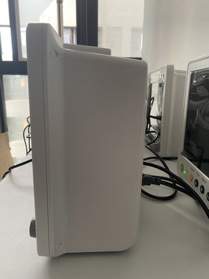 Monitor portátil para pacientes de 12,1 pulgadas y 5 parámetros con 16 idiomas para uso médico