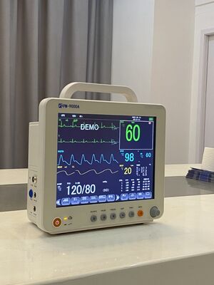 Monitoreo de pacientes con múltiples parámetros de signos vitales Monitoreo de hospitales Monitoreo de pacientes médicos portátiles