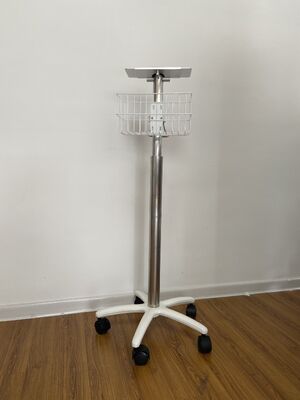 Buen hospital de calidad médica de metal carruaje con precio de fábrica para el monitor paciente