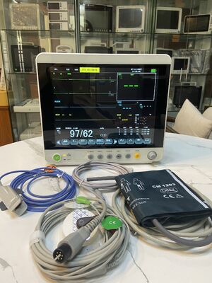 Monitoreo de pacientes eléctrico modular de 6 parámetros de 12,1' de pantalla táctil a color para salas de emergencia del hospital
